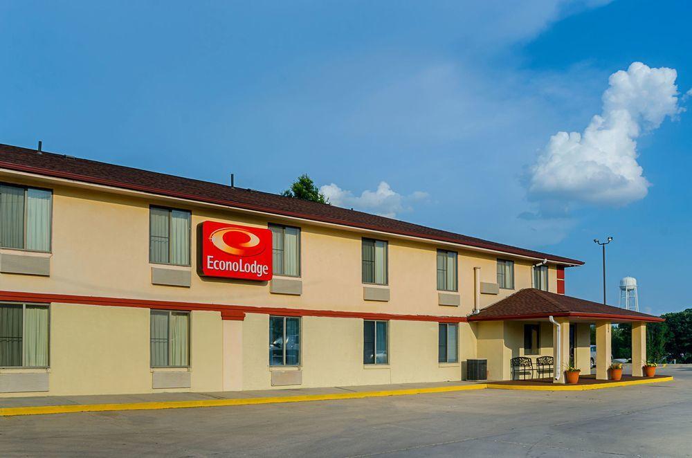 Econo Lodge Lansing - Leavenworth Exteriör bild